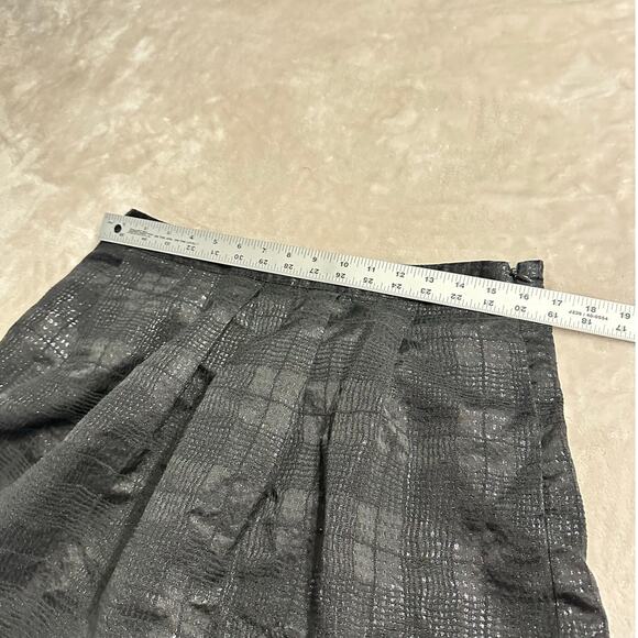 Tommy Hilfiger Mini Skirt Women's 12 Black Pleated A-Line Textured Plaid - Picture 6 of 7